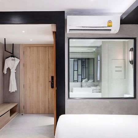 Loft Bangkok Hotel Esterno foto
