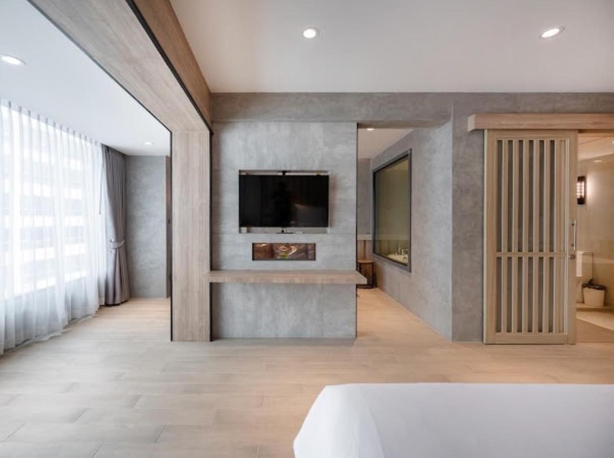 Loft Bangkok Hotel Esterno foto