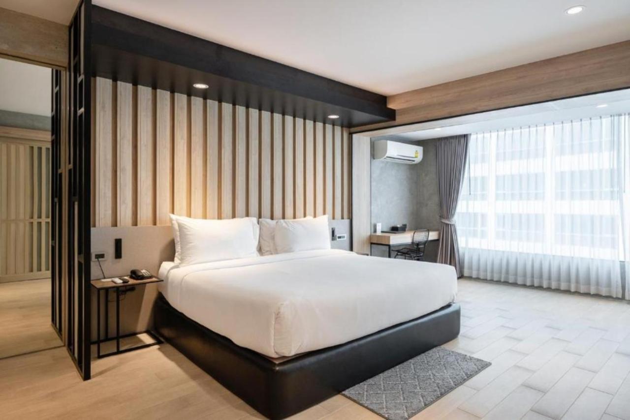 Loft Bangkok Hotel Esterno foto